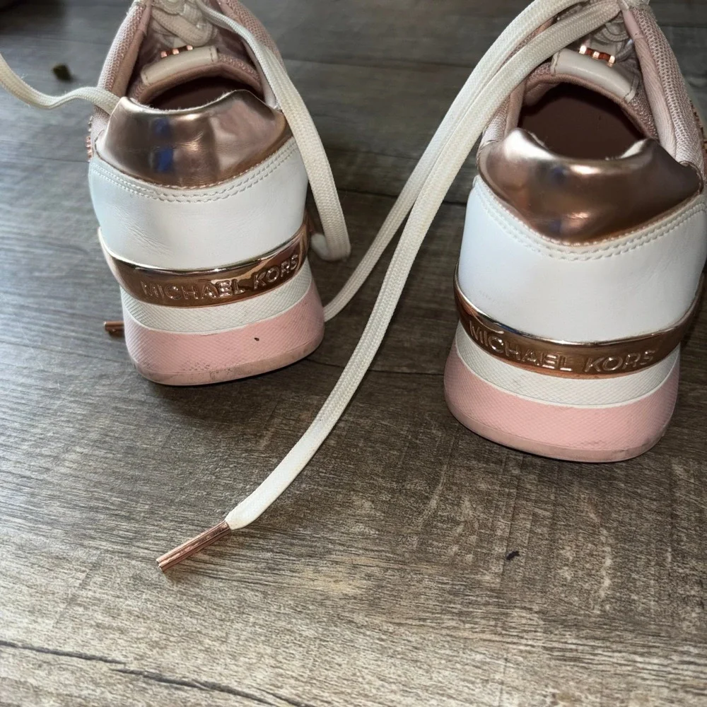 Michael Kors Allie Trainer White Pink Rose Gold Metallic Sneakers Womens 6.5M